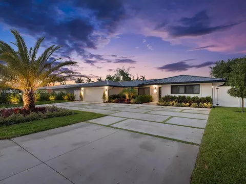 511 SE 14th St, Pompano Beach, FL 33060