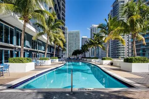 Exterior - 60 SW 13th St #5012, Miami, FL 33130 photo 1 of 3