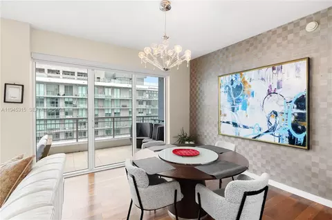 Dining - 60 SW 13th St #5012, Miami, FL 33130 photo 1 of 4