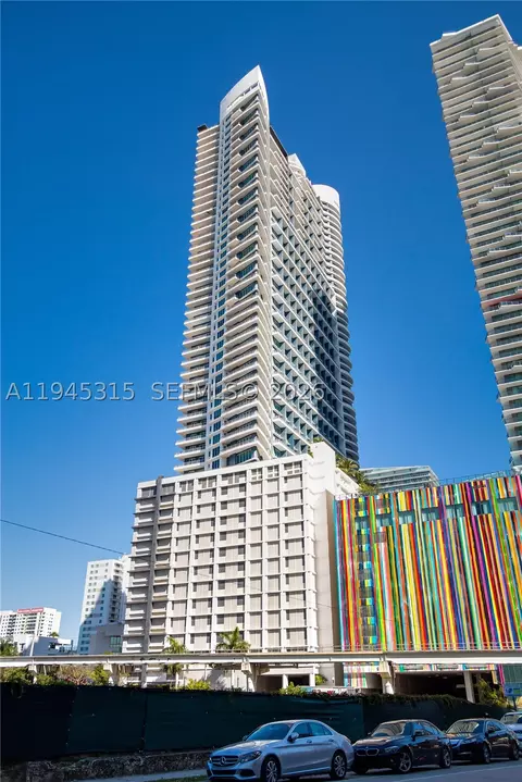 60 SW 13th St #5012, Miami, FL 33130 photo 2