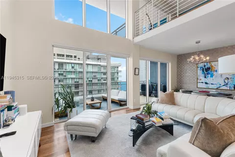 60 SW 13th St #5012, Miami, FL 33130 photo 3