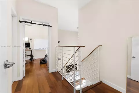 Entry Way - 60 SW 13th St #5012, Miami, FL 33130 photo 1 of 2