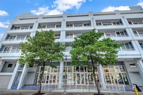 3250 Grand Ave #306, Miami, FL 33133