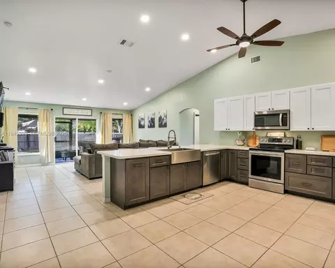 1225 SW Abisco Rd, Port Saint Lucie, FL 34953