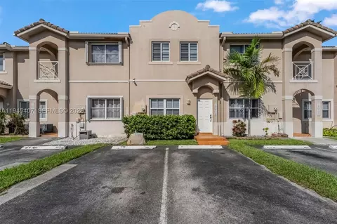 16618 NW 71st Ave, Miami Lakes, FL 33014