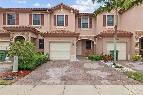 3777 SE 3rd St, Homestead, FL 33033