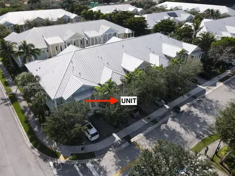 11400 NW 75th Ter, Doral, FL 33178