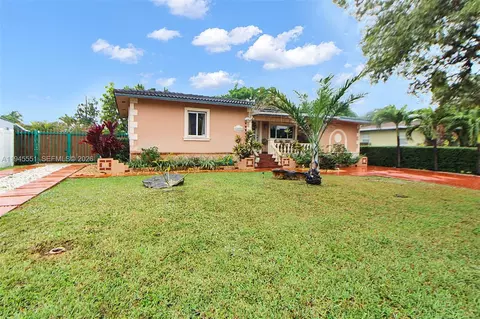6250 SW 19th St, Miami, FL 33155
