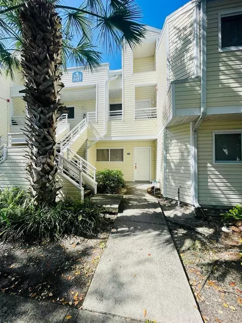 3457 NW 44th St #104, Oakland Park, FL 33309
