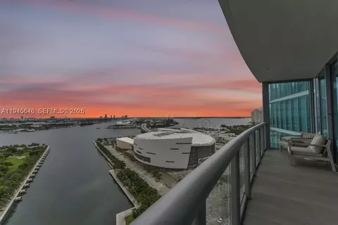 888 Biscayne Blvd #2409, Miami, FL 33132
