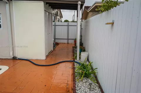 Exterior - 1190 W 33rd St, Hialeah, FL 33012 photo 7 of 10