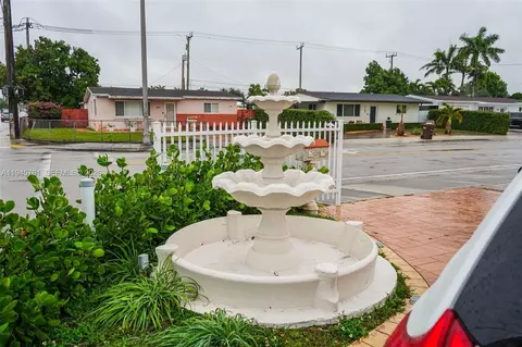 Exterior - 1190 W 33rd St, Hialeah, FL 33012 photo 2 of 10