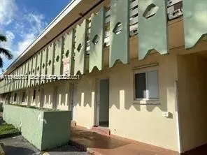 981 NE 169th St #112, North Miami Beach, FL 33162