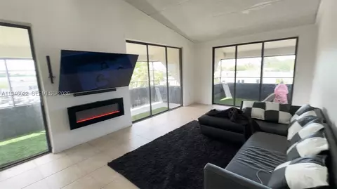 16220 NW 2nd Ave #513, Miami, FL 33169