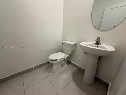 Bath - 3326 W 112th St, Hialeah, FL 33018 photo 2 of 3