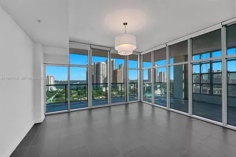3301 NE 1st Ave #H1812, Miami, FL 33137