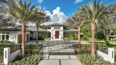 7725 SW 114th St, Pinecrest, FL 33156