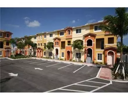 141 NW 2nd Ave #7, Hallandale Beach, FL 33009