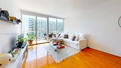 5600 Collins Ave #10A, Miami Beach, FL 33140