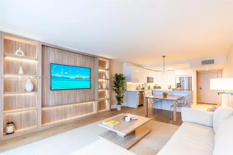 2301 Collins Ave #719, Miami Beach, FL 33139