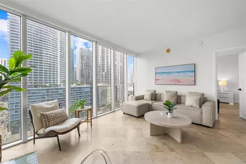 485 Brickell Ave #1804, Miami, FL 33131
