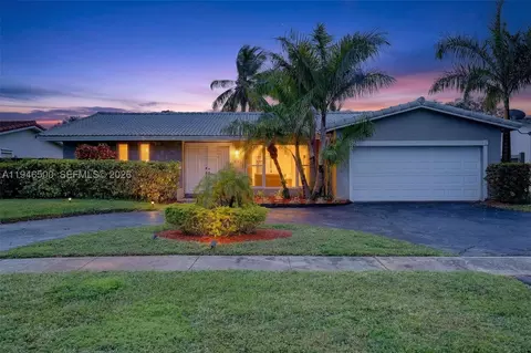 4710 Grant St, Hollywood, FL 33021