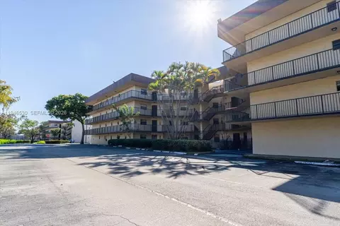 6855 W Broward Blvd #409, Plantation, FL 33317