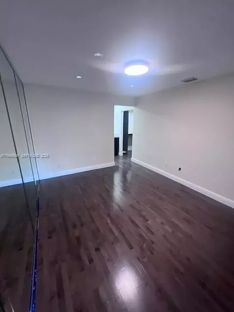 Other - 20005 NE 3rd Ct #6, Miami, FL 33179 photo 1 of 10