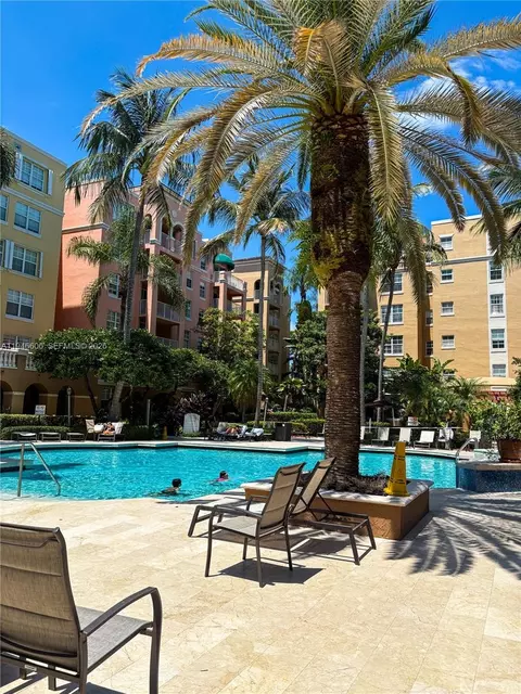 19701 E Country Club Dr #5605, Aventura, FL 33180