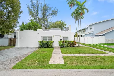 1726 Roosevelt St, Hollywood, FL 33020