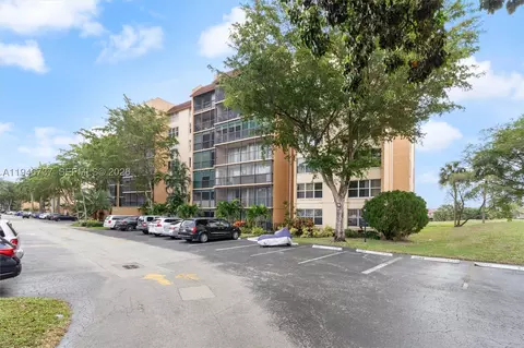 3771 Environ Blvd #253, Lauderhill, FL 33319