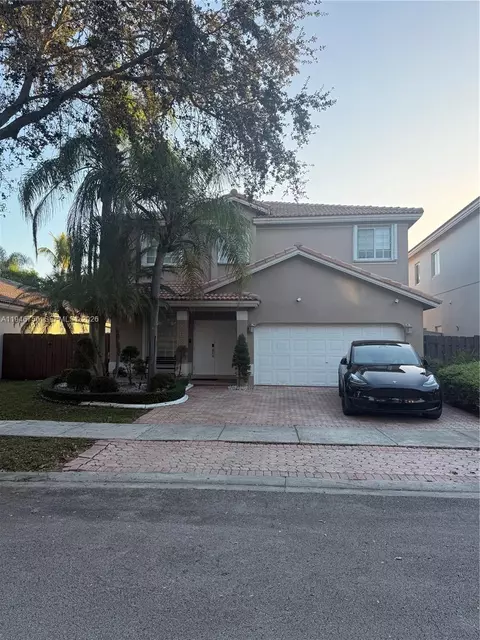5863 NW 111th Ave, Doral, FL 33178