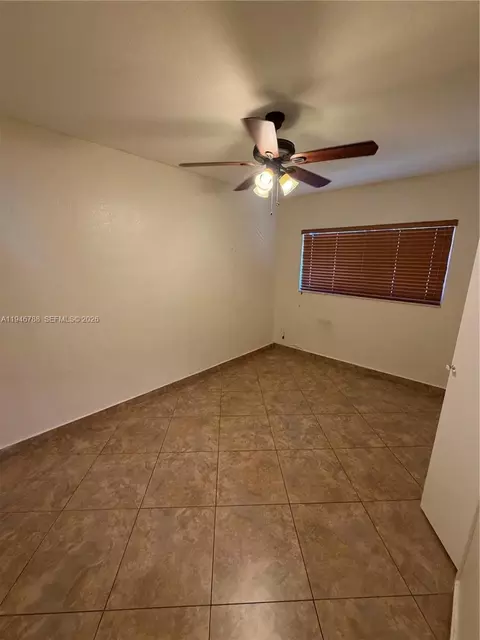Bedroom - 6090 W 5th Ln, Hialeah, FL 33012 photo 4 of 5