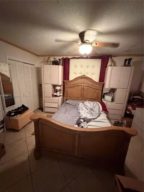 Bedroom - 6090 W 5th Ln, Hialeah, FL 33012 photo 5 of 5