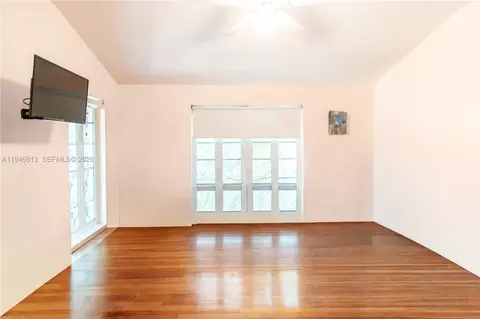 3835 Utopia Ct, Miami, FL 33133 photo 19