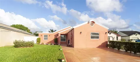 2421 SW 84th Ter, Miramar, FL 33025