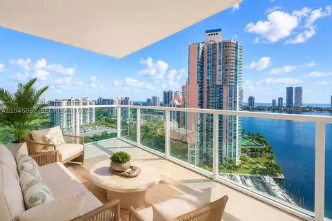 3330 NE 190th St #1912, Aventura, FL 33180