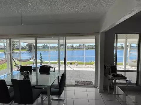 600 SE 25th Ln, Homestead, FL 33033