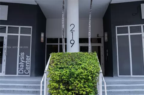 219 NW 12th Ave #707, Miami, FL 33128