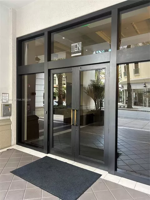 10 Aragon Ave #814, Coral Gables, FL 33134
