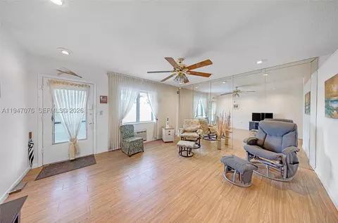 15600 NE 6th Ave #28D, Miami, FL 33162