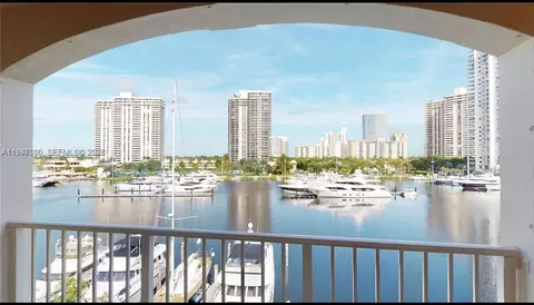 19877 E Country Club Dr #3608, Aventura, FL 33180