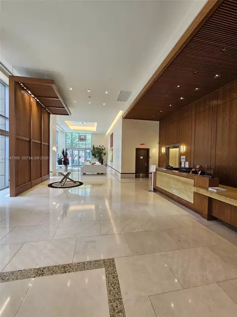 1060 Brickell Ave #1917, Miami, FL 33131