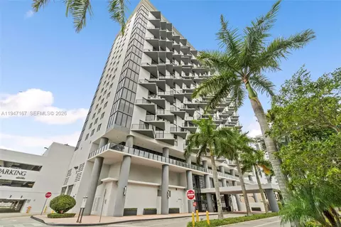 5252 NW 85th Ave #605, Doral, FL 33166