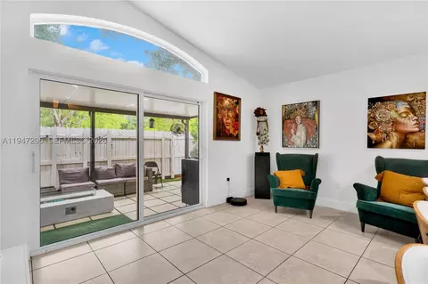 1959 SE 10th St, Homestead, FL 33035