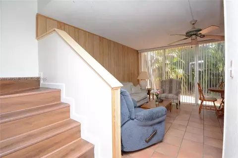 13935 SW 84th St #905, Miami, FL 33183