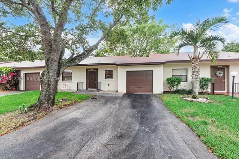 6616 N Parkway Dr #3-5, Margate, FL 33068