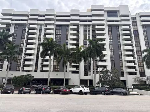 600 Biltmore Way #318, Coral Gables, FL 33134