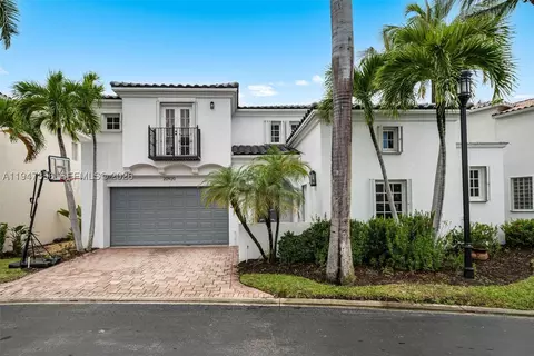 20920 NE 32nd Ave, Aventura, FL 33180