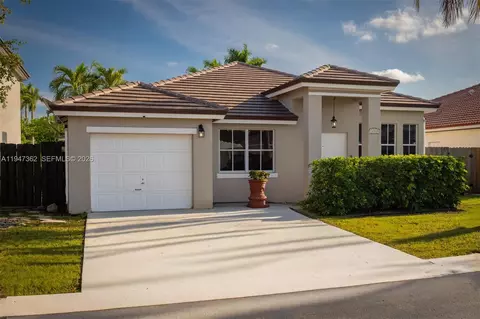 16244 SW 81st St, Miami, FL 33193